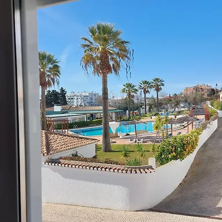 Ocean Club Hotel apartamentowy 4*