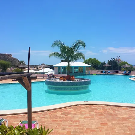 Ocean Club Hotel apartamentowy