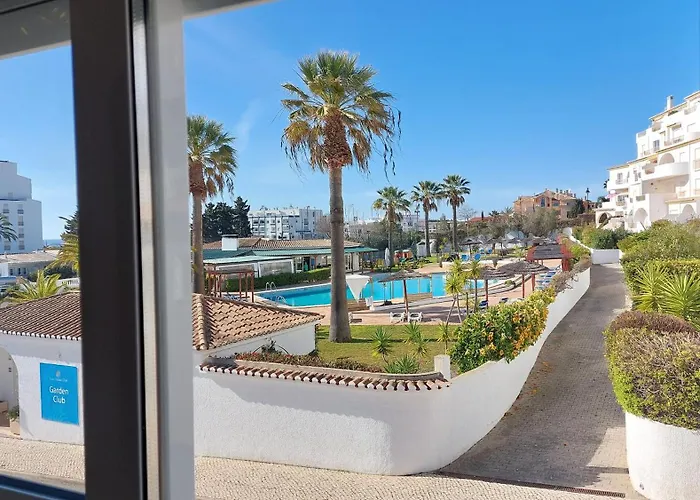 Ocean Club Apartmanhotel 4*